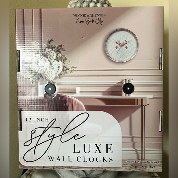 Wall Clock - Picture 2 of 2
